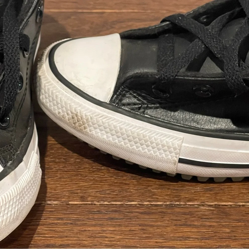 Converse Kids Black Leather Sneakers Size 2.5